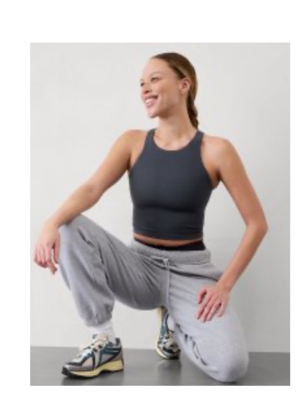 Athleta Purpose Crop Sports Bra D-DD in Black Sand